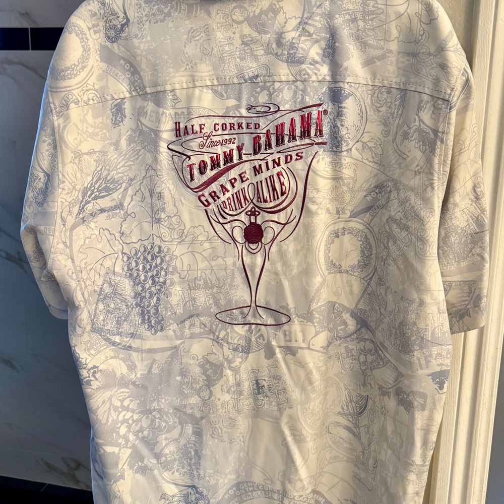 Tommy Bahama Cream Graphic Shirt